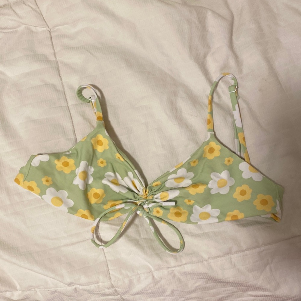 blackbough bikini top